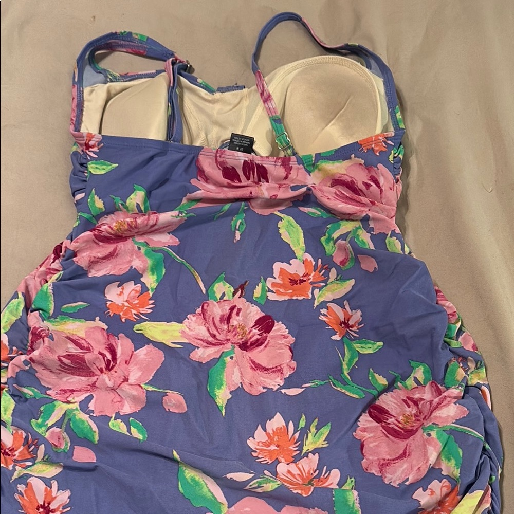 Maternity Swimsuit - Picture 3 of 4